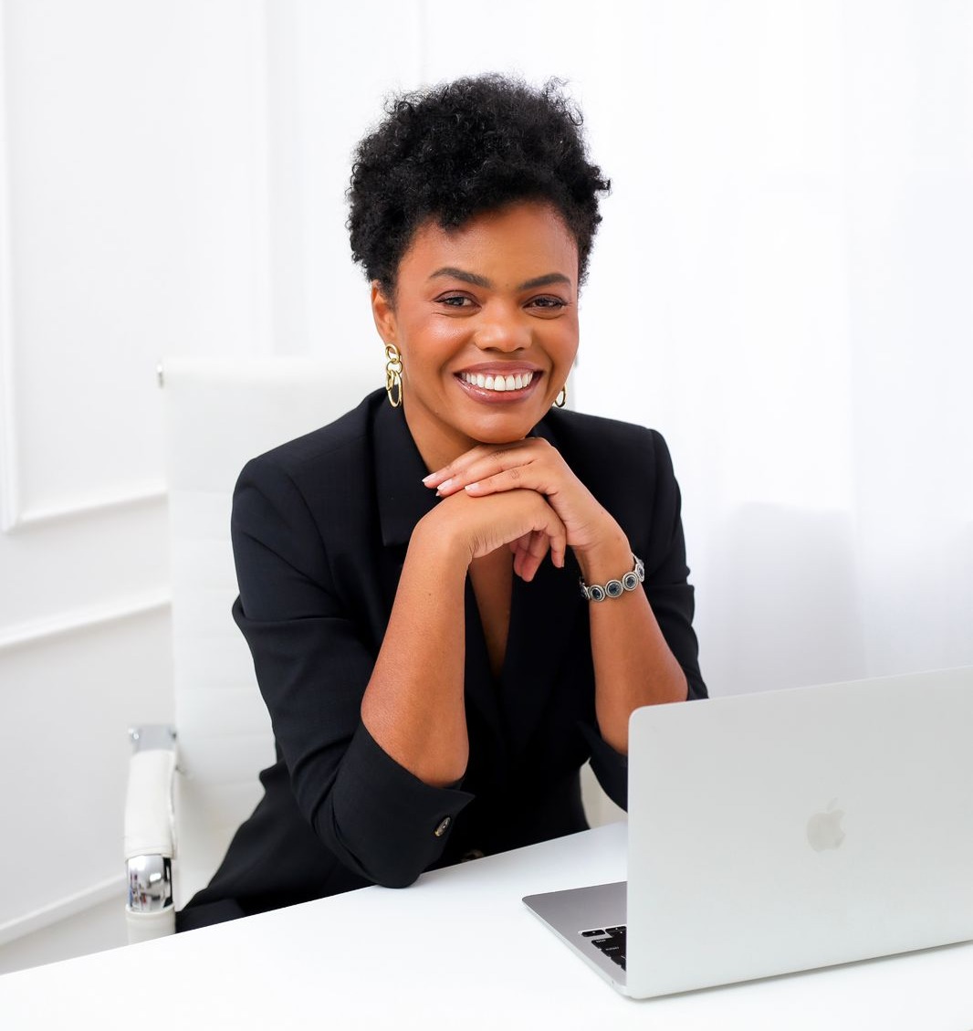 Débora Damasceno - Especialista